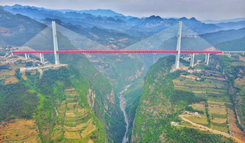 “世界第一高橋”一一北盤江大橋榮獲國際橋梁大會(huì)“諾貝爾獎(jiǎng)”