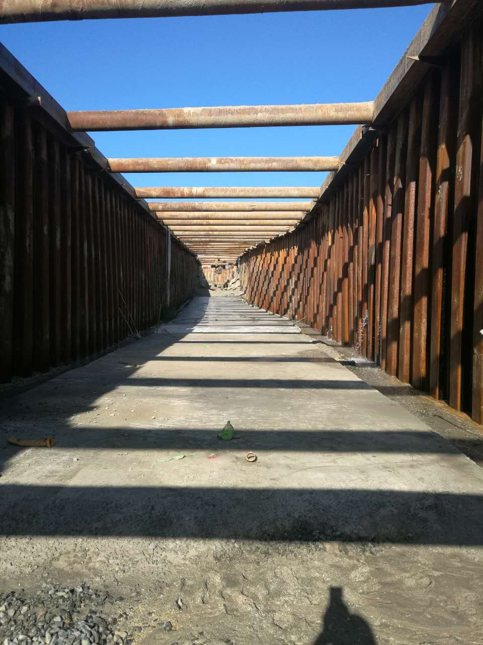 鋼板樁支護(hù)工程施工工藝標(biāo)準(zhǔn) （一）