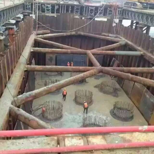  熱扎拉森鋼板樁的工藝用途優(yōu)點